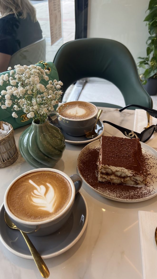 Latte and tiramisu
