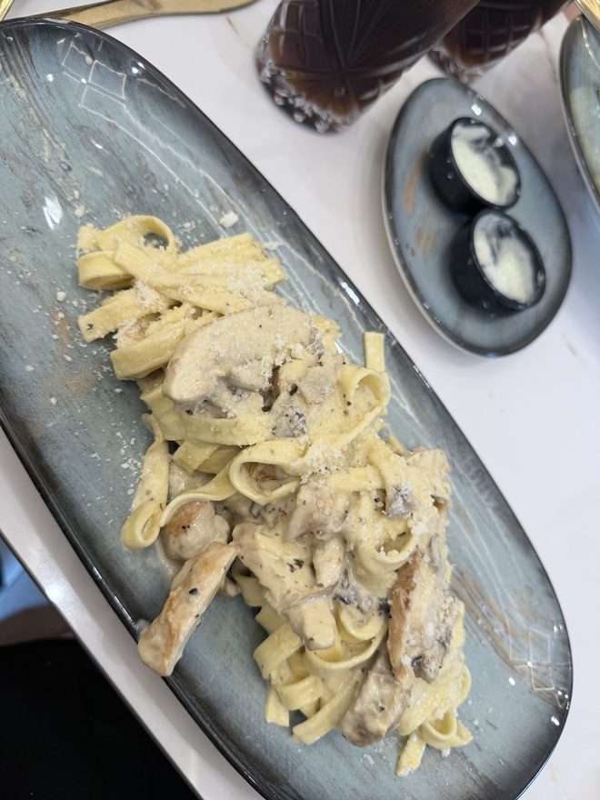 Fettuccine with mushrooms